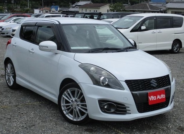 2013 SUZUKI SWIFT